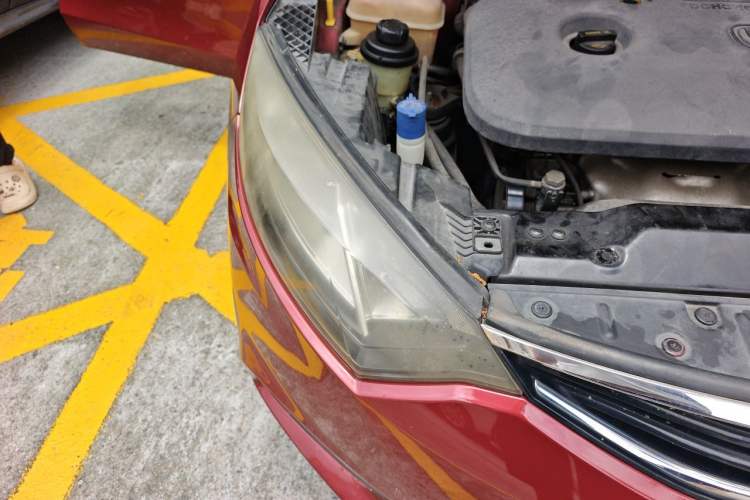 Used CHANGAN Eado  Right Front Headlight
