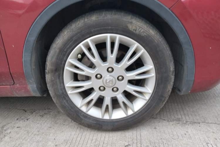 Used CHANGAN Eado 2013 1.6L Manual Junku Model China V Standard Right Front Wheel Hub