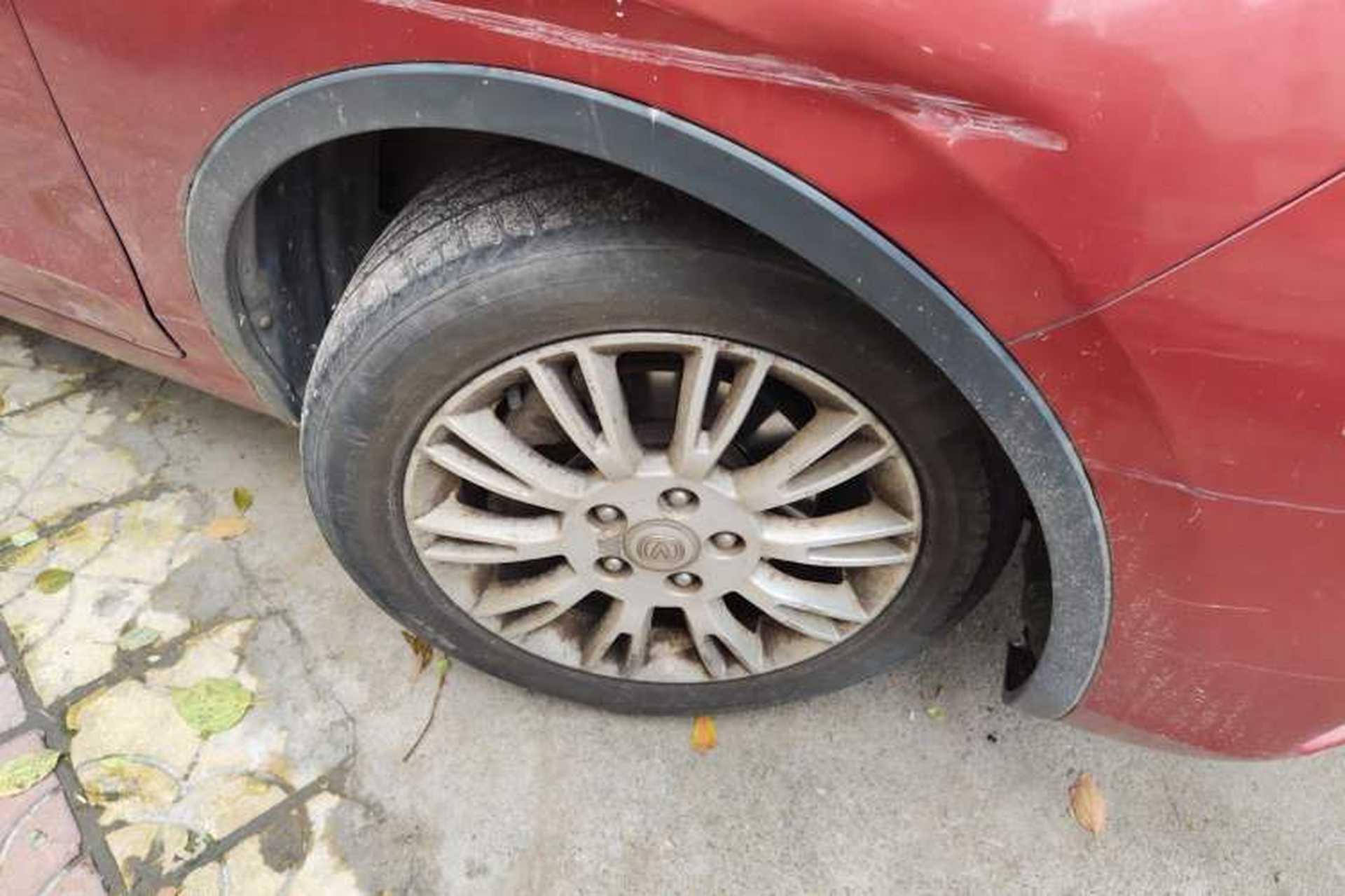 Used CHANGAN Eado 2013 1.6L Manual Junkuo Model China IV Standard Right Front Wheel Hub