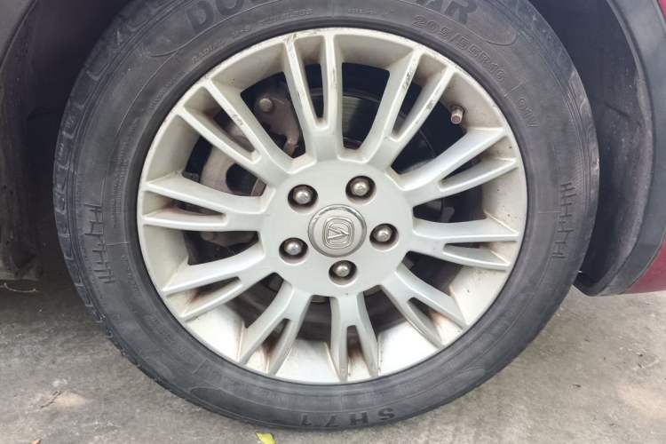 Used CHANGAN Eado 2013 1.6L Manual ZhiKu Model China IV Standard Right Front Wheel Hub