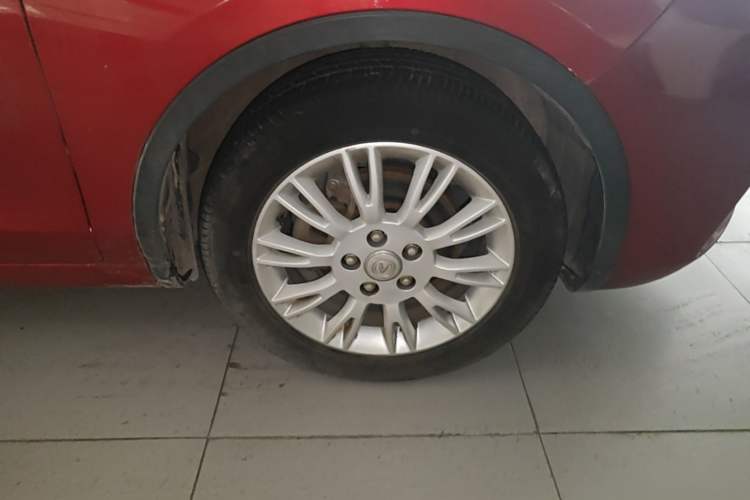 Used CHANGAN Eado 2013 1.6L Automatic Junku Model China IV Standard Right Front Wheel Hub