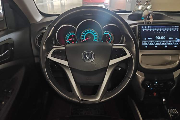 Used CHANGAN Eado 2013 1.6L Manual Junku Model China V Standard Steering Wheel