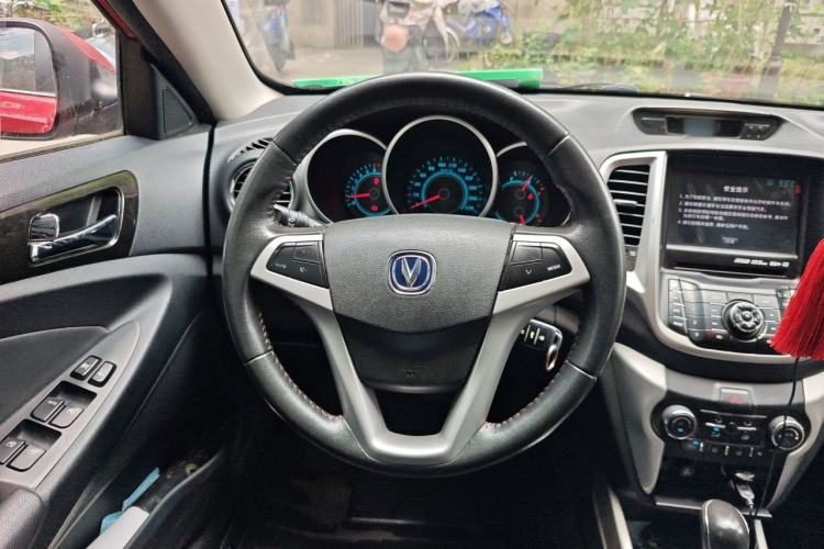 Used CHANGAN Eado 2013 1.6L Automatic ZhiKu Model China V Standard Steering Wheel