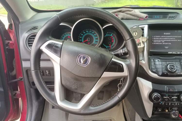 Used CHANGAN Eado 2013 1.6L Manual ZhiKu Model China IV Standard Steering Wheel