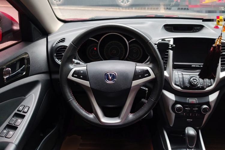 Used CHANGAN Eado 2013 1.6L Automatic ZhiKu Model China IV Standard Steering Wheel