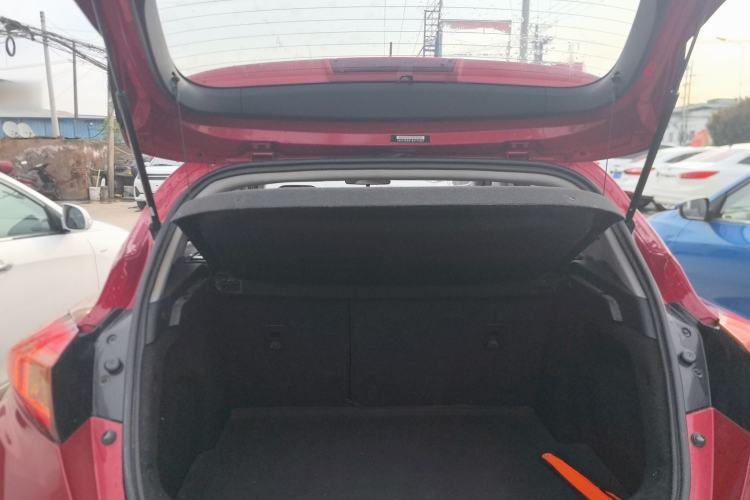 Used CHANGAN Eado 2013 1.6L Manual Junkuo Model China IV Standard Trunk