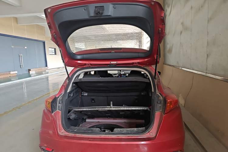 Used CHANGAN Eado 2013 1.6L Manual Junku Model China V Standard Trunk