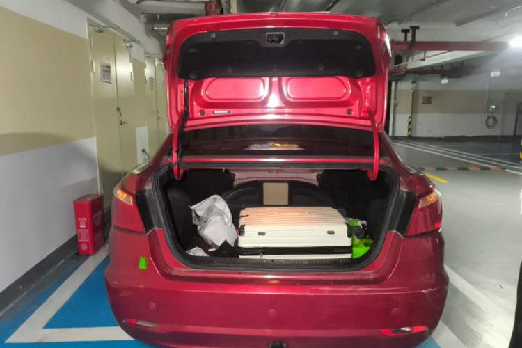 Used CHANGAN Eado 2013 1.6L Manual Luxury Model China V Standard Trunk
