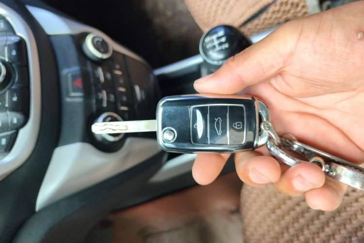 Used CHANGAN Eado 2013 1.6L Manual Junku Model China V Standard Vehicle Key
