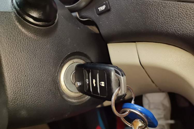 Used CHANGAN Eado 2013 1.6L Automatic Luxury Model China V Standard Vehicle Key
