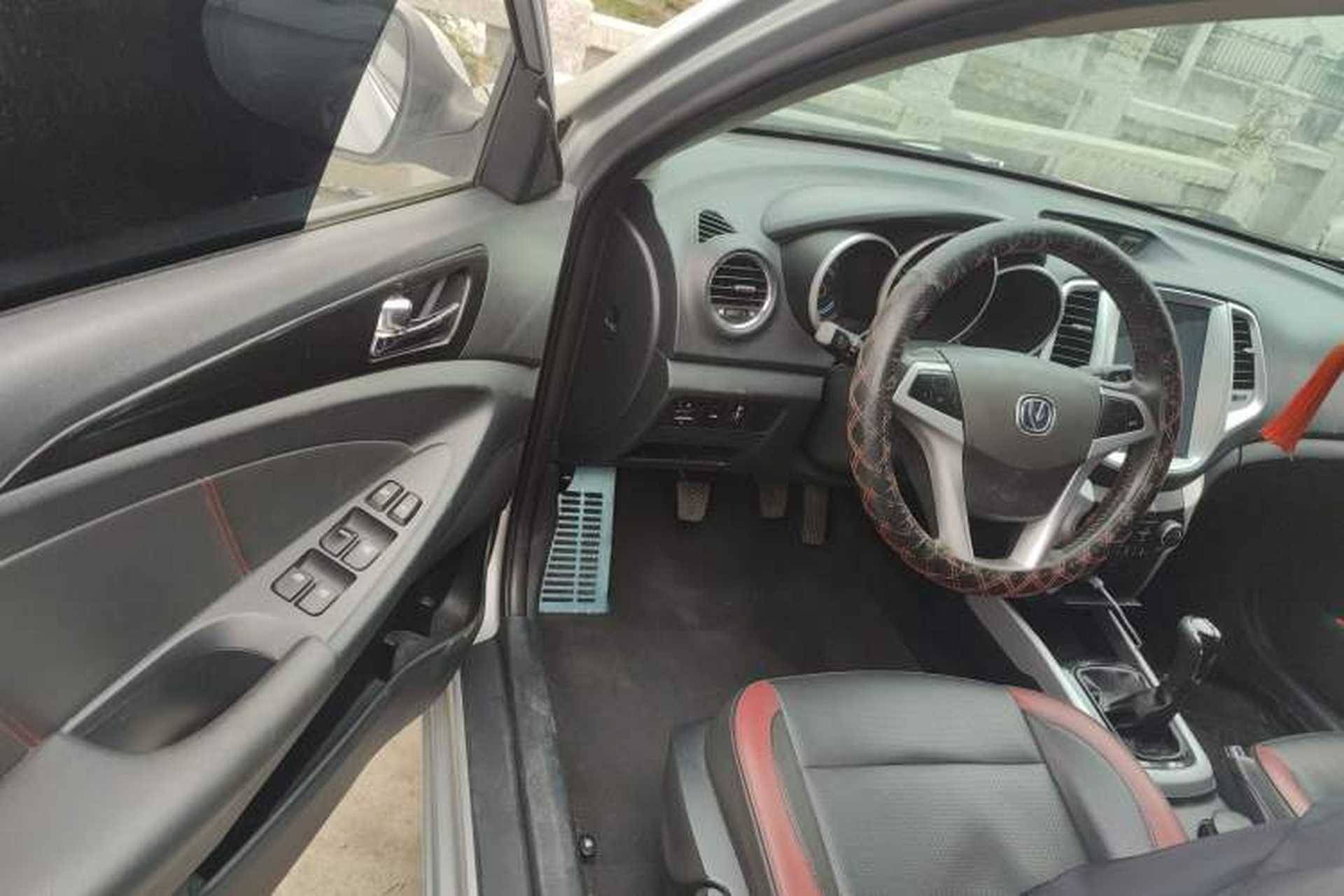 Used CHANGAN Eado 2013 1.6L Manual ZhiKu Model China IV Standard Driver Seat