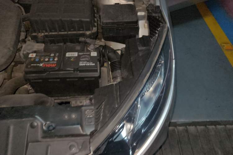 Used CHANGAN Eado 2013 1.6L Manual Luxury Model China V Standard Engine Bay Left