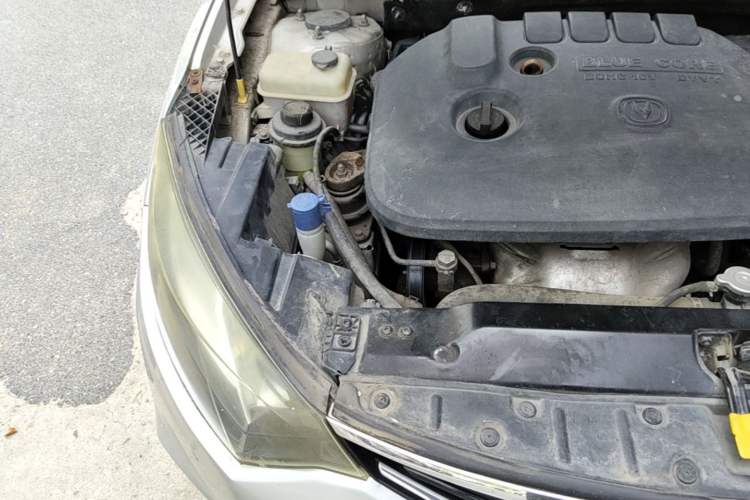 Used CHANGAN Eado 2013 1.6L Manual Junkuo Model China IV Standard Engine Bay Right