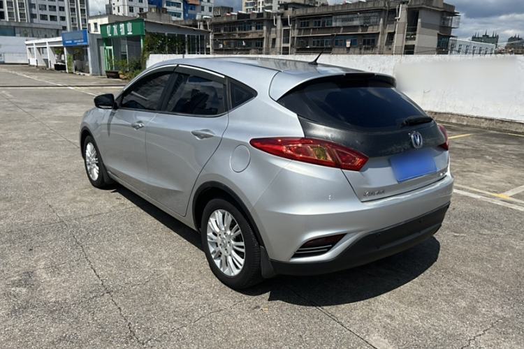 Used CHANGAN Eado 2013 1.6L Manual ZhiKu Model China IV Standard Exterior 3