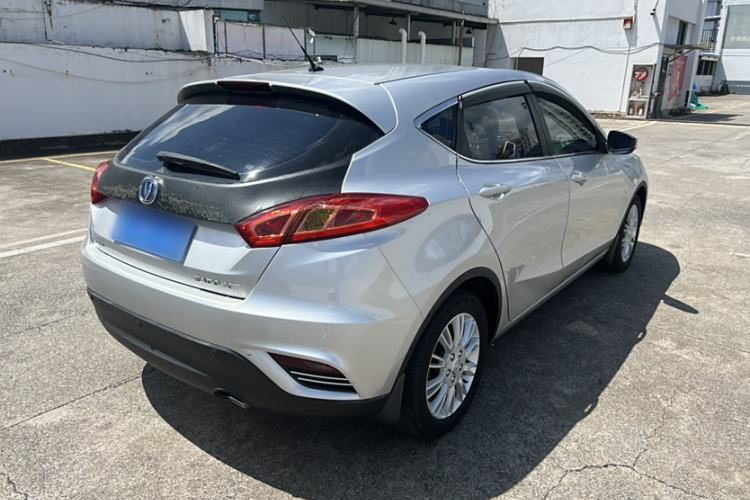 Used CHANGAN Eado 2013 1.6L Manual ZhiKu Model China IV Standard Exterior 5