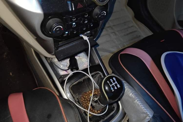 Used CHANGAN Eado 2013 1.6L Manual Elite Model China IV Standard Gear Lever