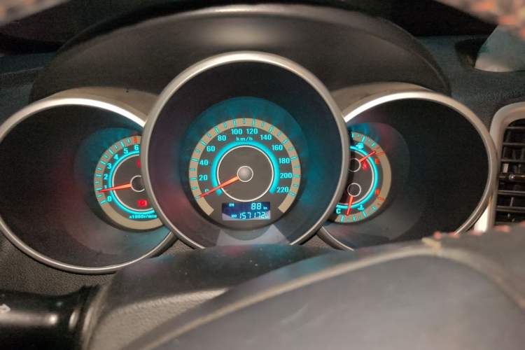 Used CHANGAN Eado 2013 1.6L Manual Luxury Model China V Standard Instrument Cluster