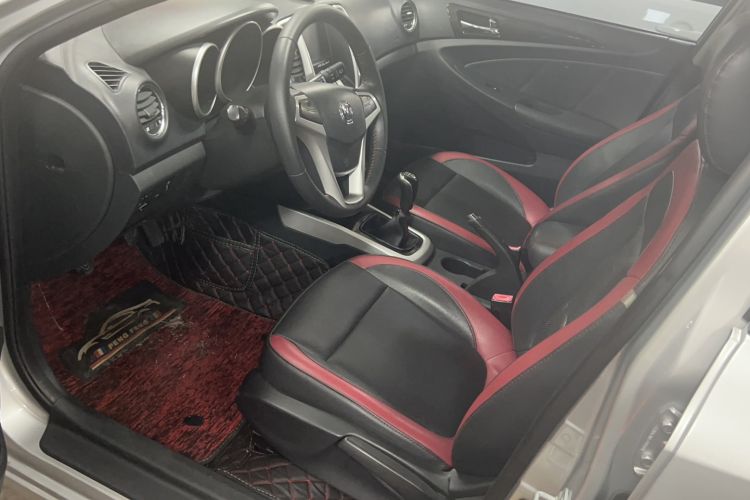 Used CHANGAN Eado 2013 1.6L Manual ZhiKu Model China IV Standard Interior 3