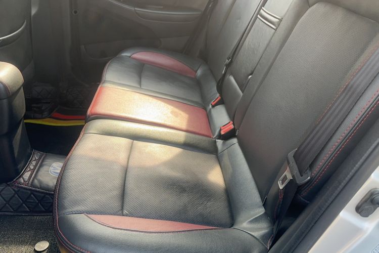 Used CHANGAN Eado 2013 1.6L Automatic Junku Model China IV Standard Interior 3