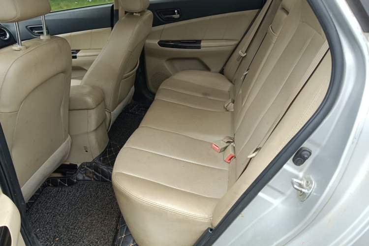 Used CHANGAN Eado 2013 1.6L Manual Luxury Model China V Standard Left Rear Seat