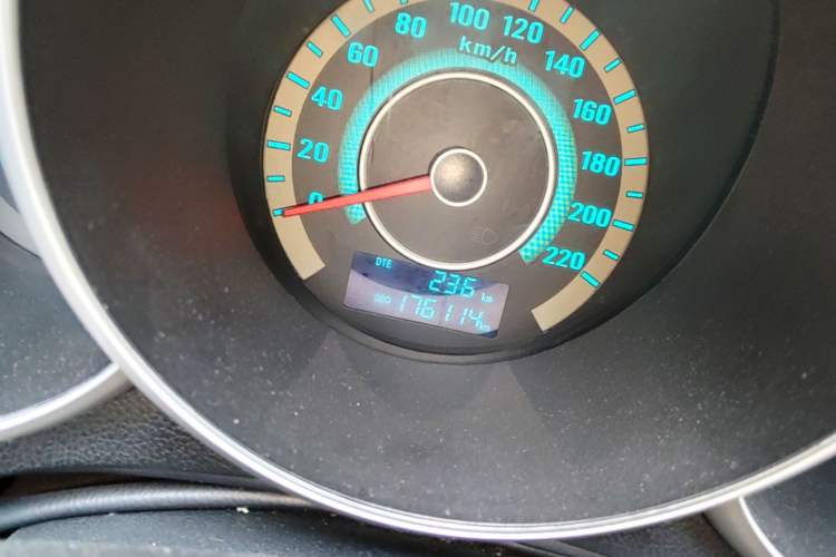 Used CHANGAN Eado 2013 1.6L Manual Junkuo Model China IV Standard Odometer Close Up