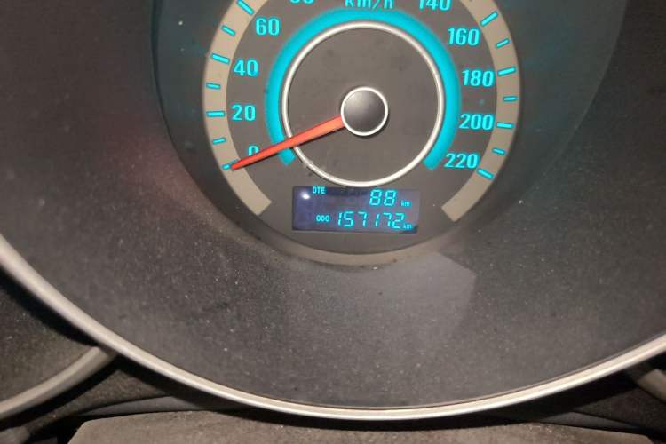 Used CHANGAN Eado 2013 1.6L Manual Luxury Model China V Standard Odometer Close Up