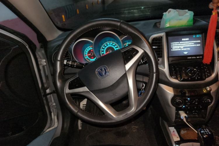 Used CHANGAN Eado 2013 1.6L Manual Luxury Model China V Standard Steering Wheel
