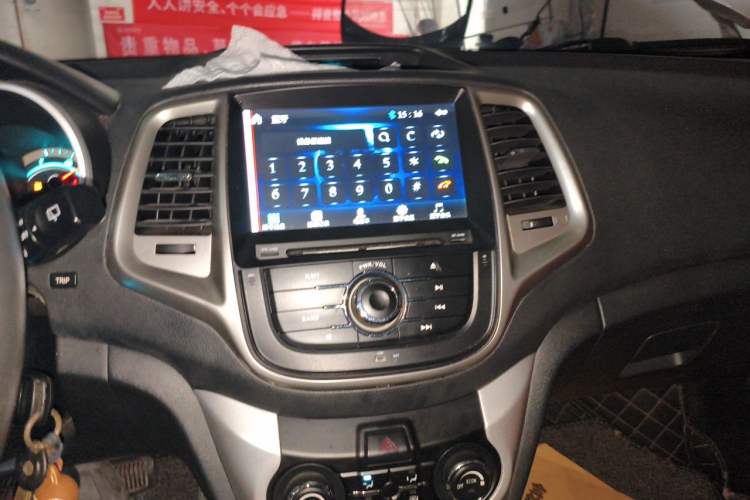 Used CHANGAN Eado 2013 1.6L Automatic Junku Model China IV Standard Audio And AC Panel