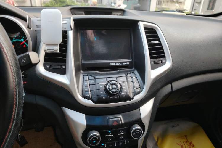 Used CHANGAN Eado 2013 1.6L Manual ZhiKu Model China IV Standard Audio And AC Panel