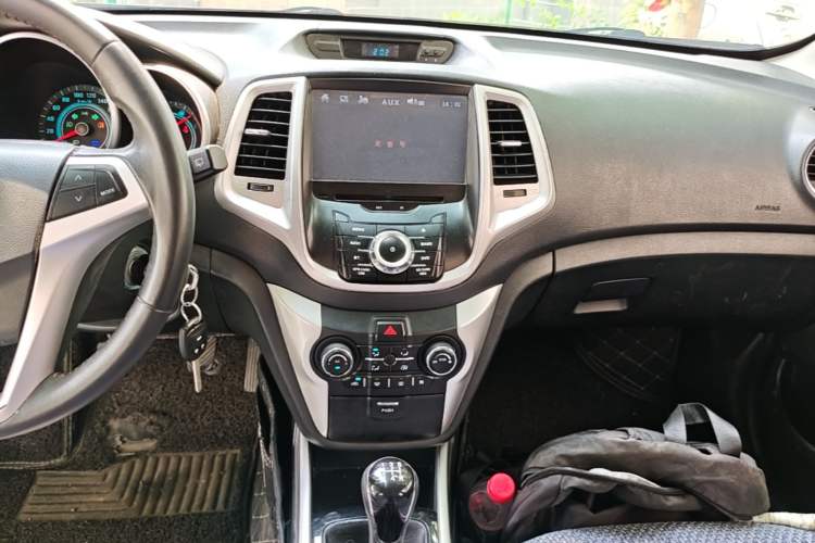 Used CHANGAN Eado 2013 1.6L Manual Junkuo Model China IV Standard Audio And AC Panel