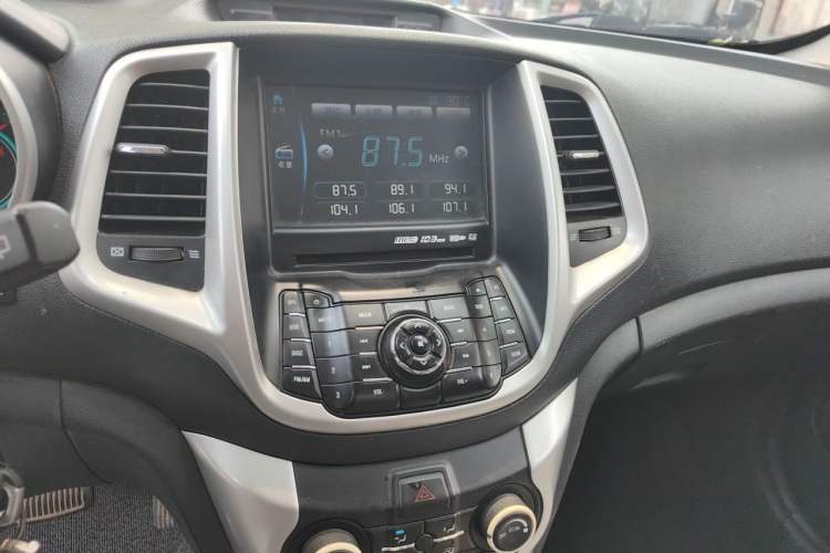 Used CHANGAN Eado 2013 1.5T Automatic Sporty Model Audio And AC Panel
