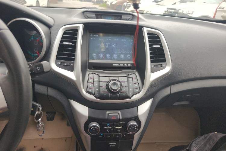 Used CHANGAN Eado 2013 1.6L Manual Junkuo Model China IV Standard Audio And AC Panel