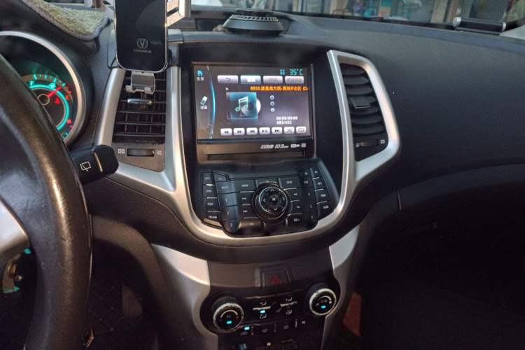 Used CHANGAN Eado 2013 1.6L Manual ZhiKu Model China IV Standard Audio And AC Panel