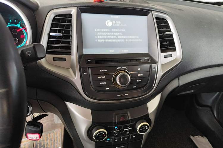 Used CHANGAN Eado 2013 1.6L Manual Junkuo Model China IV Standard Audio And AC Panel
