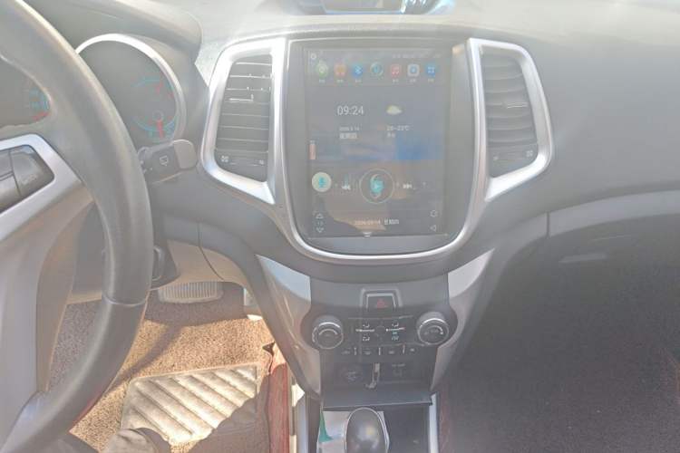 Used CHANGAN Eado 2013 1.6L Automatic Junku Model China IV Standard Audio And AC Panel