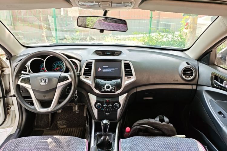 Used CHANGAN Eado 2013 1.6L Manual Junkuo Model China IV Standard Center Console