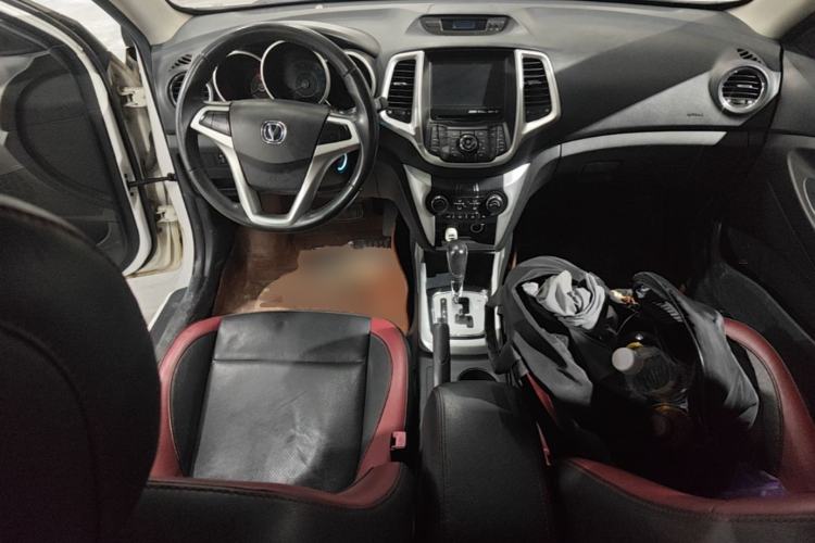Used CHANGAN Eado 2013 1.6L Automatic ZhiKu Model China IV Standard Center Console