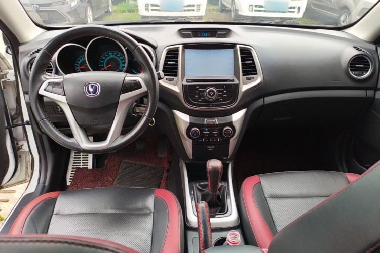 Used CHANGAN Eado 2013 1.6L Manual Junkuo Model China IV Standard Center Console