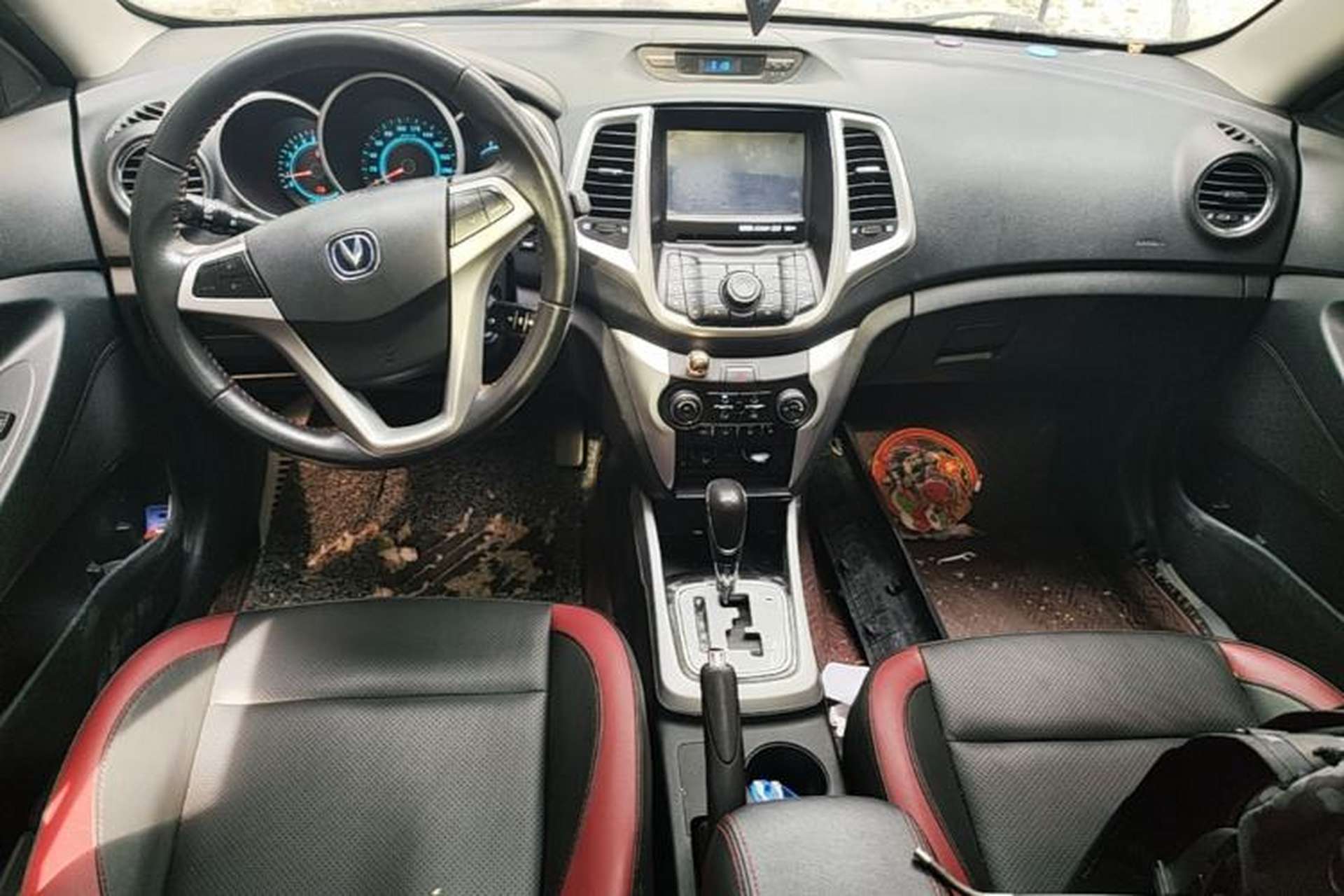 Used CHANGAN Eado 2013 1.6L Automatic Junku Model China IV Standard Center Console