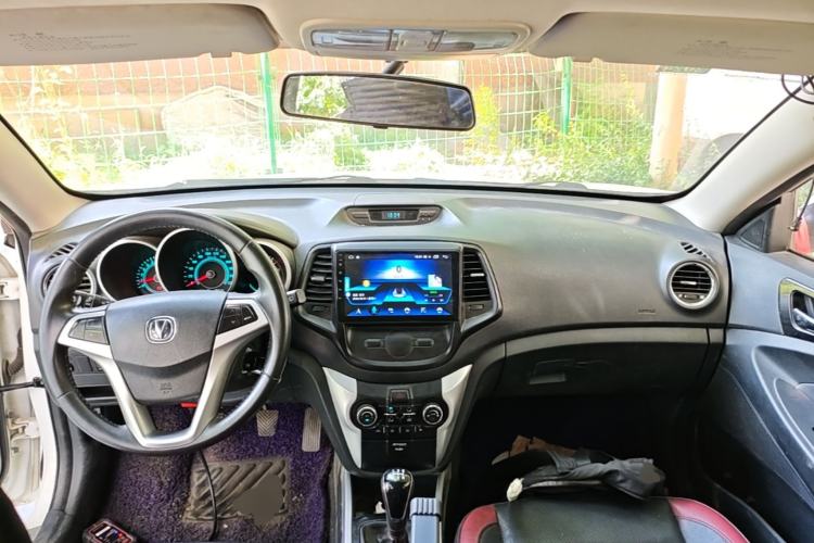 Used CHANGAN Eado 2013 1.6L Manual Junkuo Model China IV Standard Center Console