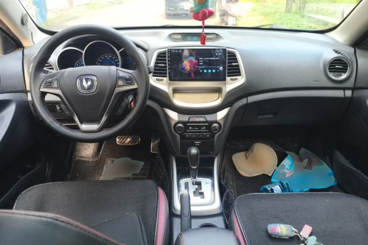 Used CHANGAN Eado 2013 1.6L Automatic Junku Model China V Standard Center Console