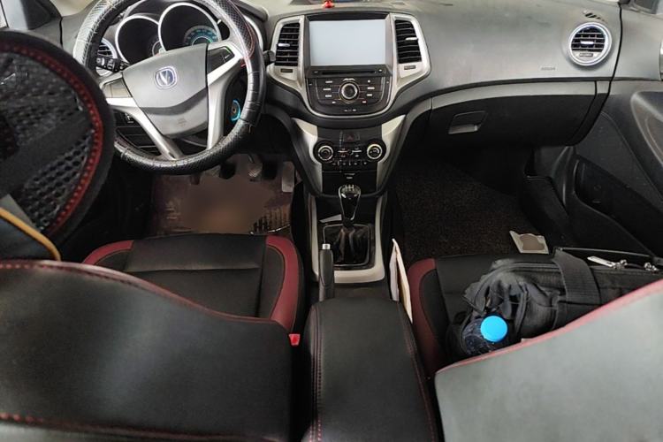 Used CHANGAN Eado 2013 1.6L Manual Junkuo Model China IV Standard Center Console