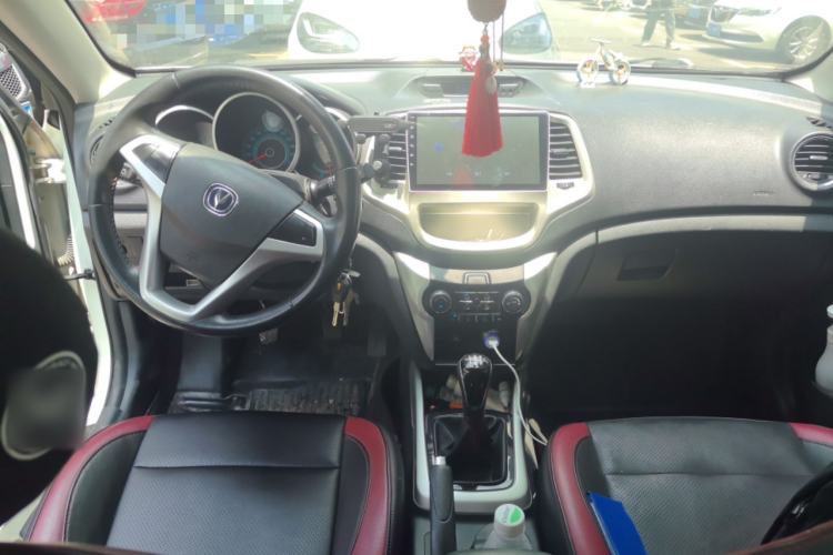 Used CHANGAN Eado 2013 1.6L Manual Junkuo Model China IV Standard Center Console