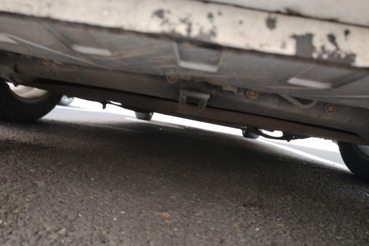 Used CHANGAN Eado 2013 1.6L Manual ZhiKu Model China IV Standard Chassis Front