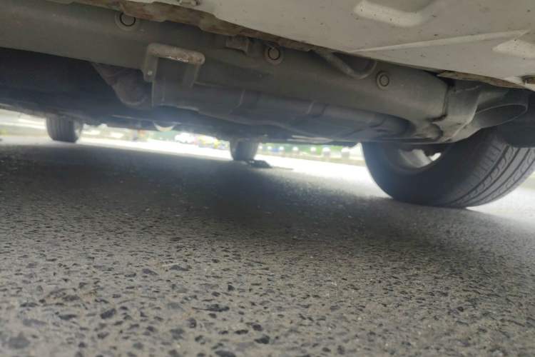 Used CHANGAN Eado 2013 1.6L Automatic ZhiKu Model China IV Standard Chassis Front