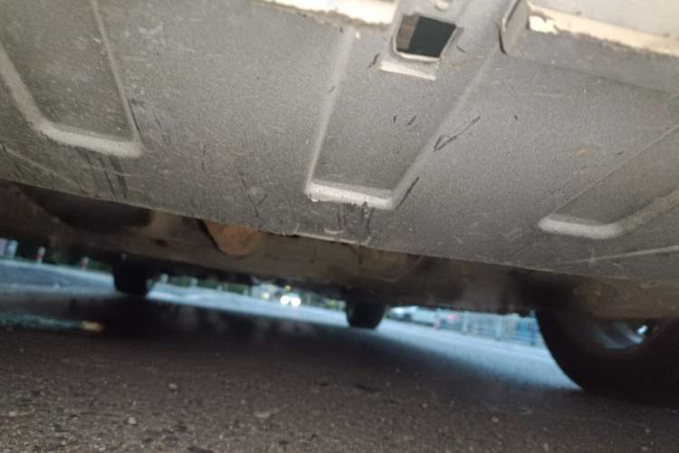 Used CHANGAN Eado 2013 1.6L Manual ZhiKu Model China IV Standard Chassis Front