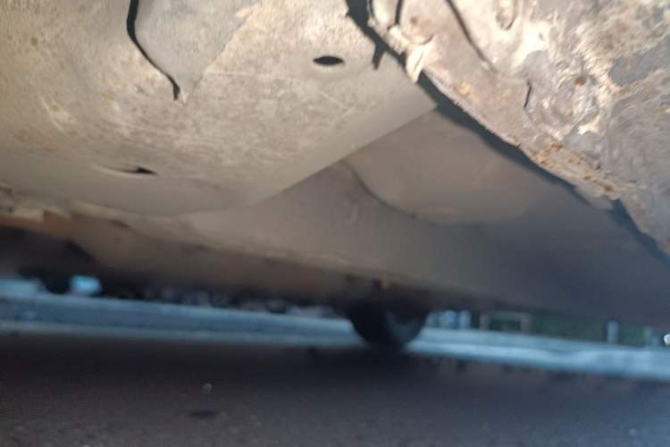 Used CHANGAN Eado 2013 1.6L Manual ZhiKu Model China IV Standard Chassis Front Left