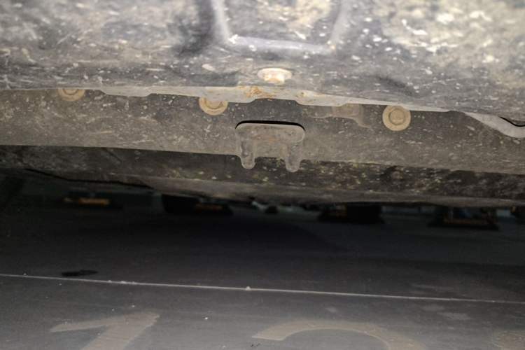 Used CHANGAN Eado 2013 1.6L Manual ZhiKu Model China IV Standard Chassis Front