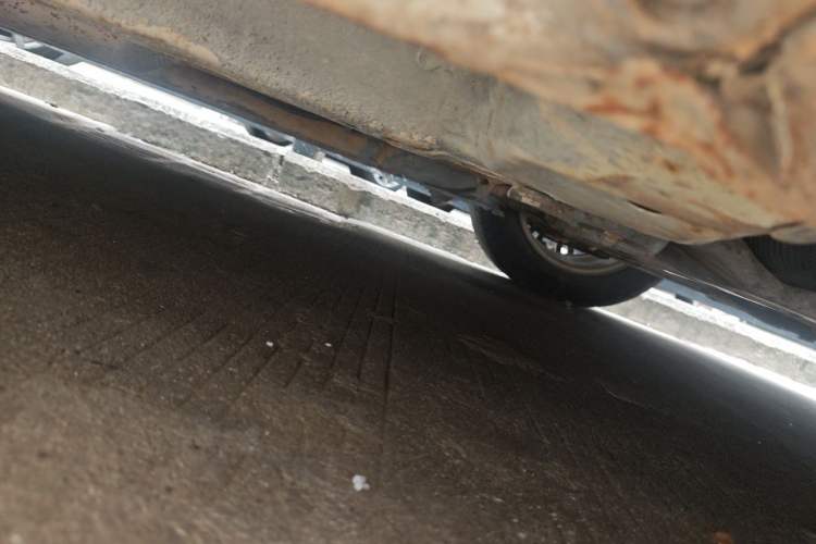 Used CHANGAN Eado 2013 1.6L Manual Elite Model China IV Standard Chassis Front Right
