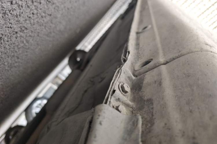 Used CHANGAN Eado 2013 1.6L Manual Luxury Model China V Standard Chassis Front Right